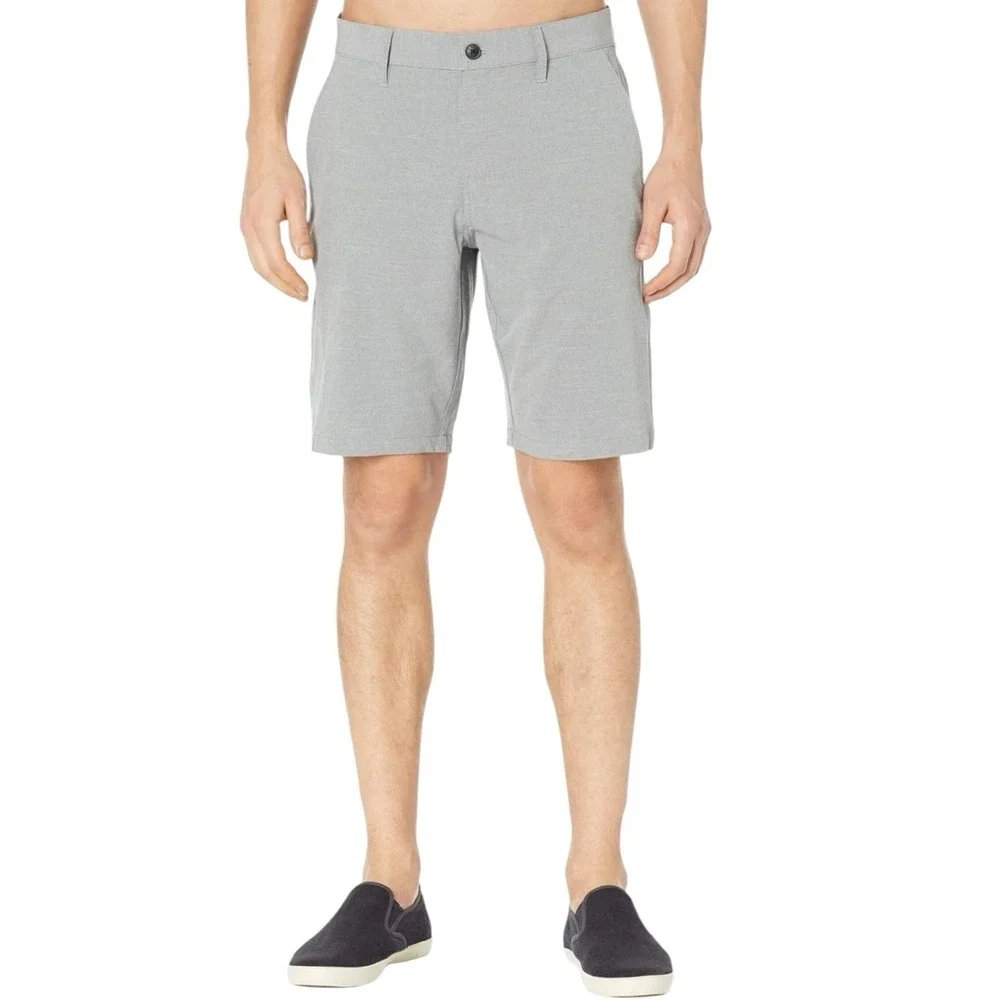 RVCA Men's Balance‎ Hybrid Short Size 32 Gray 9.5" Inseam - Picture 4 of 6
